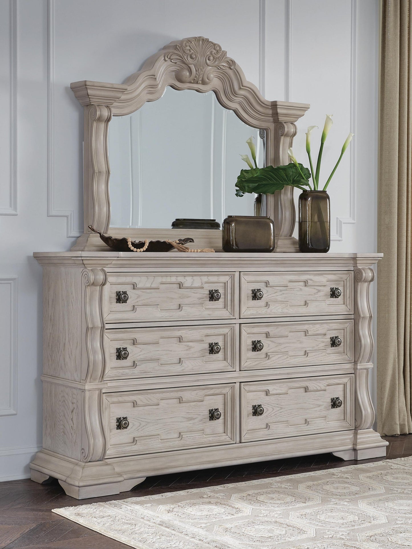 Bruchandi Dresser and Mirror